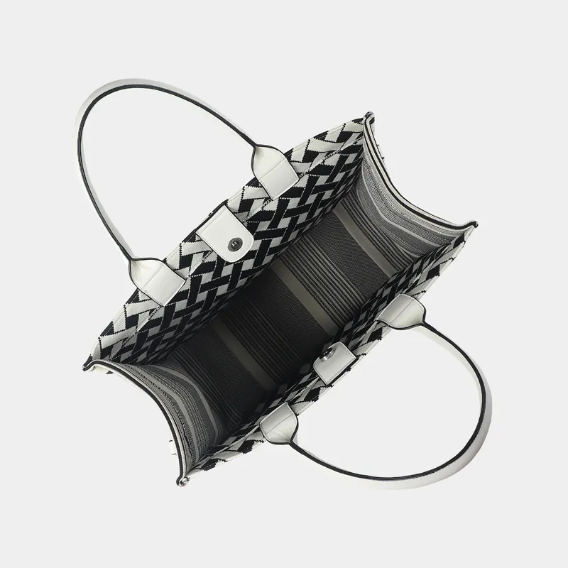 Weaving Shopper (L) GR240046 - Image 5