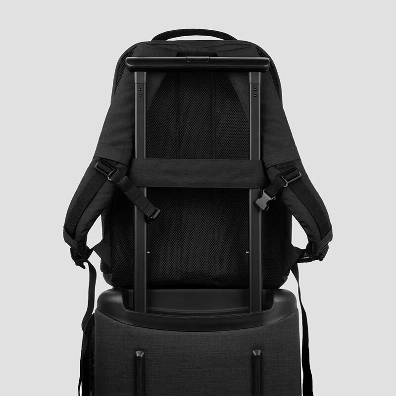 Facet Backpack 25L Black