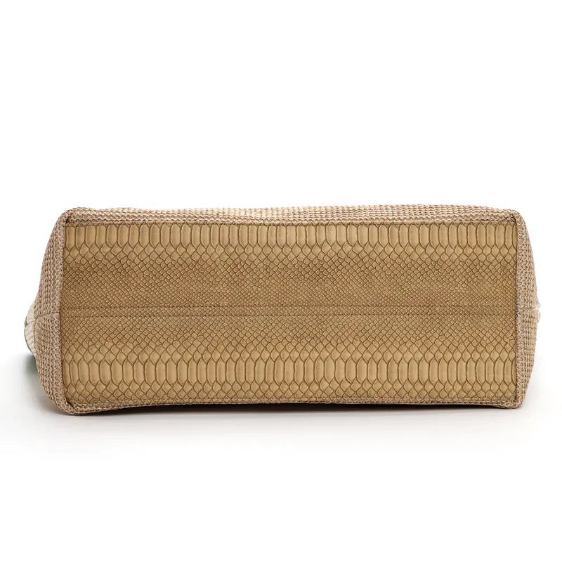 GR240110 Woven craft handbag