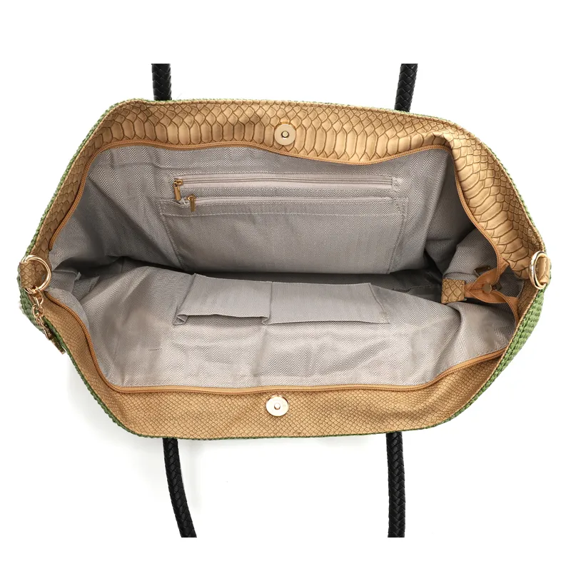 GR240110 Woven craft handbag