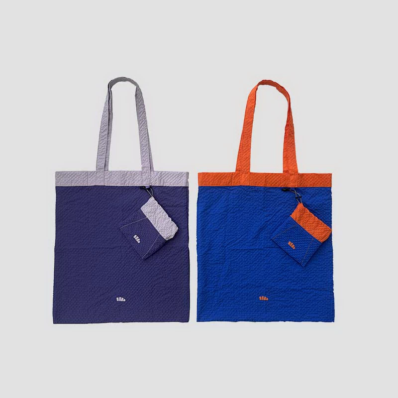 Foldaway tote bag